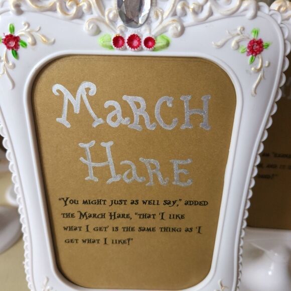 LOT 8 Alice in Wonderland wedding plaquards - Picture 3 of 8